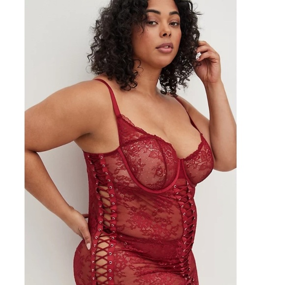 NWT TORRID UNDERWIRE CHEMISE - LACE UP RED - Picture 2 of 5